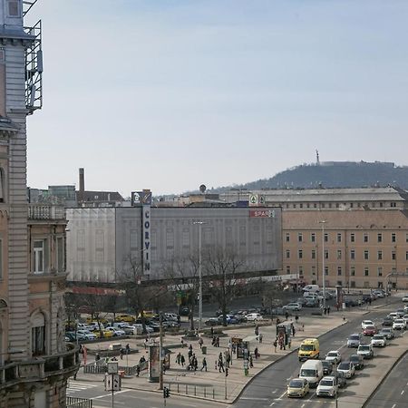 Home R52-4 #Freeparking Budapest Bagian luar foto